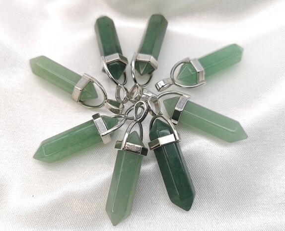 Ketting met Groene Aventurijn, edelsteenhanger, obelisk pegel