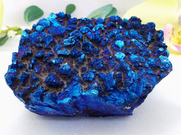 251gr Aura kwarts cluster cobalt & titanium