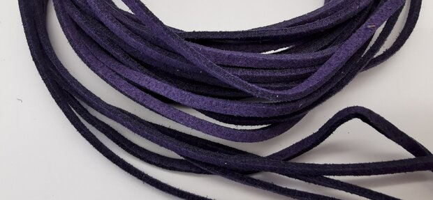 Suede koord in 5 kleur- 150 cm x 3 mm dikte - sieraden maken zoals ketting, armband of andere doeleinde.