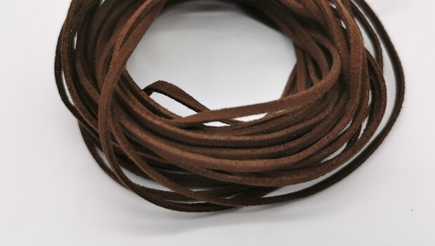 Suede koord in 5 kleur- 150 cm x 3 mm dikte - sieraden maken zoals ketting, armband of andere doeleinde.