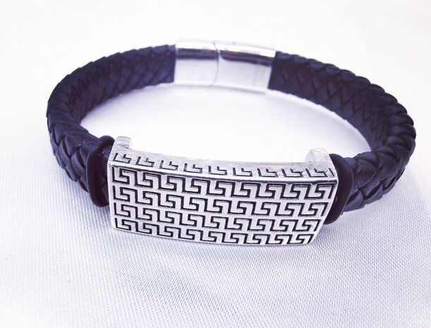 Gevlochten zwarte leren heren armband - RVS Grieks-style motief plaat 