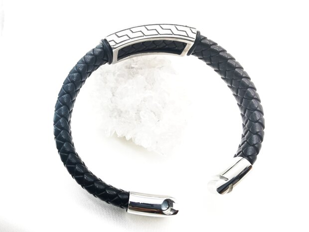 Geflochtenes Herrenarmband aus schwarzem Leder - Motivplatte aus Edelstahlbändern
