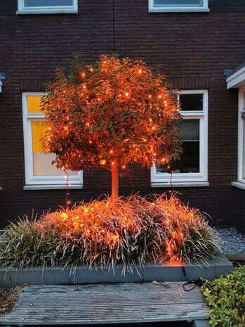 Oranje lichtsnoer, 200 oranje leds, 20 meter, 8 progamma’s & afstandsbedienig, doorkoppelbaar, IP44, voor binnen en buiten