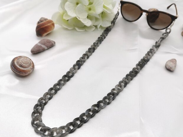 Trendige 2-in-1-Sonnenbrille/Halskette – Brillenband, Acryl-Gliederkette – L70 cm, Grau-Melange