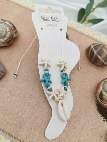 Enkelbandje Bohemian met turquoise wit en blauw edelsteen, schelp, Zeester, wit kleur touw.