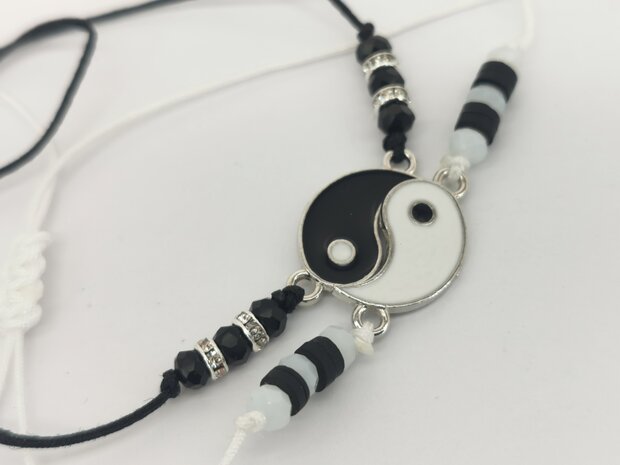 Hip - Vriendschap - Best Friends - Armbandjes - duo - Yin Yang - Zwart / Wit -  Nylon touw - Maat 13 - 23 cm aan te schuiven.