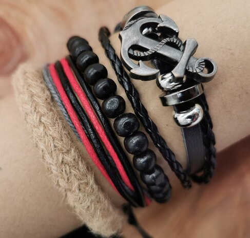 15 Set met 4 trendy van leer, kralen en touw armband. pakket 1