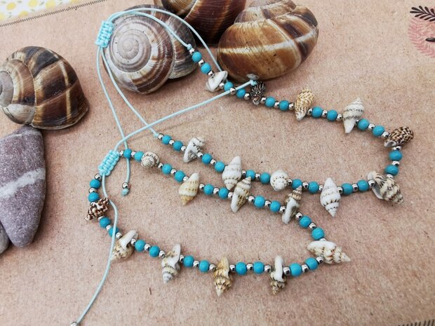 Set: Armband + Enkelbanje Bohemian met turquoise edelsteen kralen.