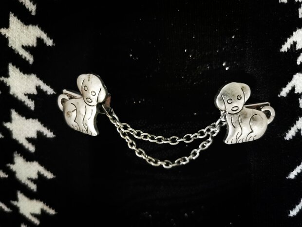 Clips mit Doppelkette, Hündchen für Weste – Schal – Schal in antiker Silberoptik.