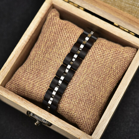 Black Sandalwood armband met RVS tussenschakels