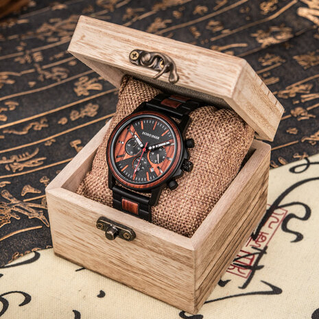 Bruin houten Chronograaf horloge, band houten schakels, dag, horlogesluiting