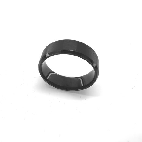 Titan - Edelstahl - Schwarz - Ring poliert mit mattem Finish.