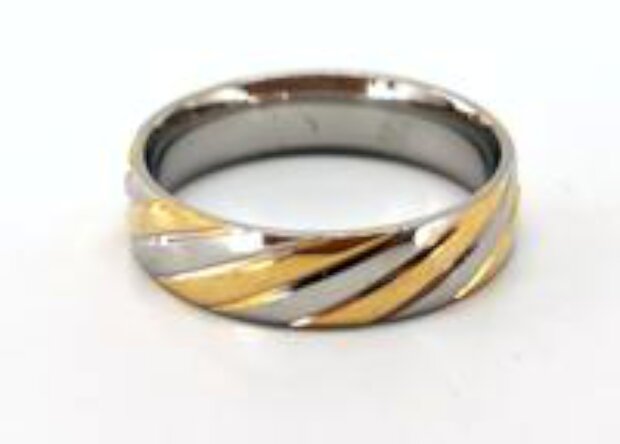 Edelstahl gold-/silberfarbener Diagonalstreifen. Wunderschöner Ring für Damen und Herren