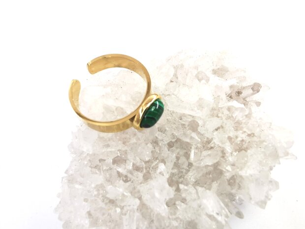 Verstellbarer Ring aus Edelstahl, goldfarben, Malachitstein.