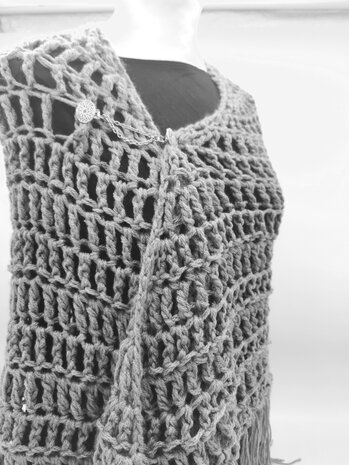 Clips aan dubbele ketting, Mandala symbool in antiek zilverkleur.