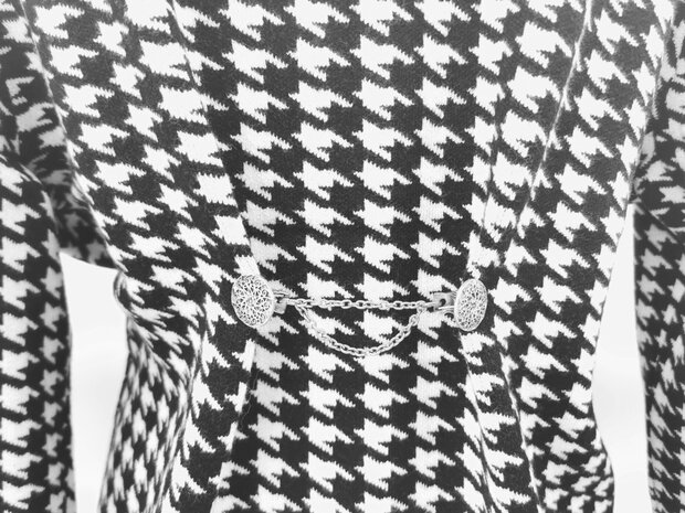 Clips aan dubbele ketting, Mandala symbool in antiek goudkleur.