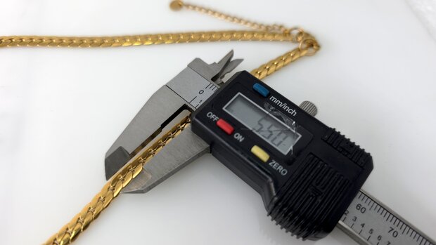 Choker / Halskette aus Edelstahl, goldfarben, Gourmet-Gliederkette / Kubanische Gliederkette, flach, 