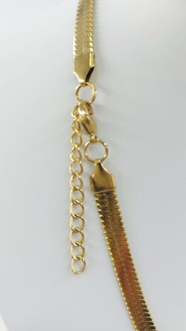 Flache Choker-Halskette aus Edelstahl, goldfarben, L 45 + 5 cm, B 6 mm
