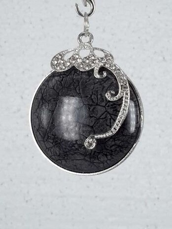 Schal + anh&auml;nger ''Adern des Lebens'' schwarze rund, Strass