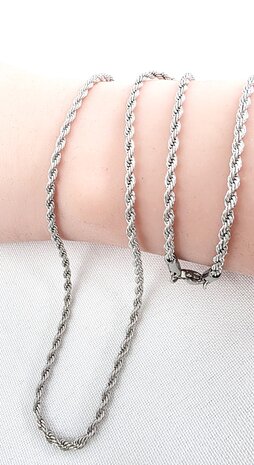 Ketting, RVS zilverkleurig Twisted /koord L 55 cm x D 2.5mm