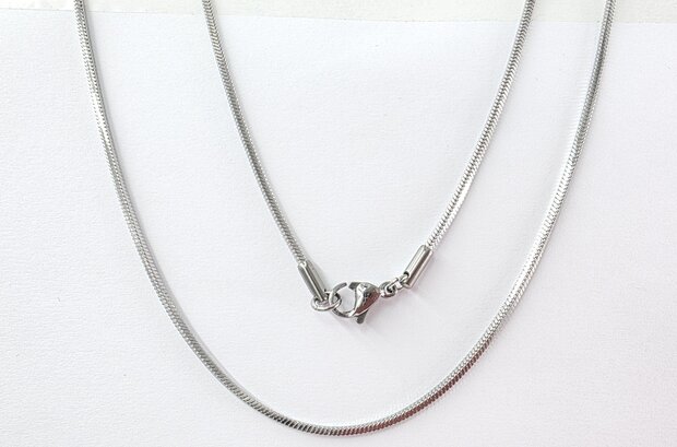 Slangenketting RVS Vierkante zilverkleur L 60 cm