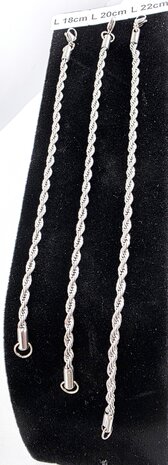 RVS Zilverkleurige twisted armband, 18, 20 of 22 cm