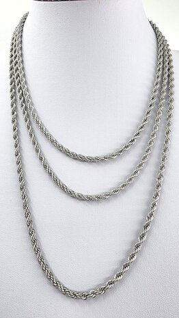 Edelstahl. Silberfarbene gedrehte Kette, 45 cm