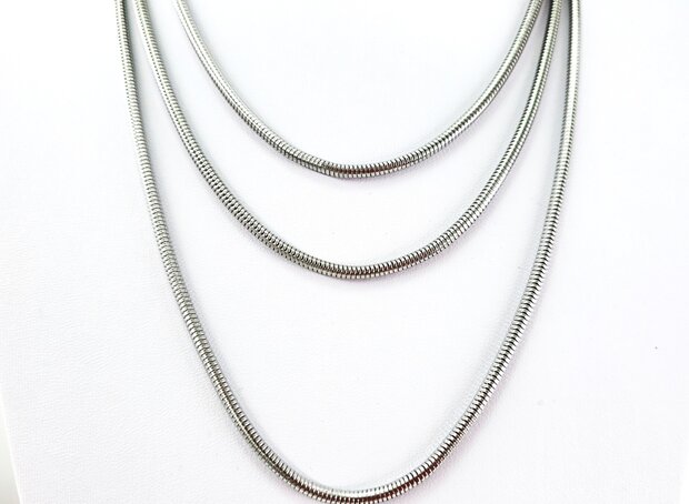 Halsketting RVS Ronde Slangenketting zilverkleur L 50cm