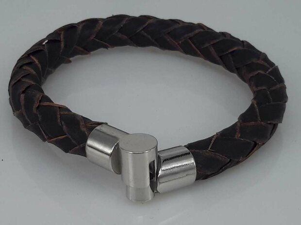 Braunes rundes geflochtenes Lederarmband &ndash; Magnetverschluss