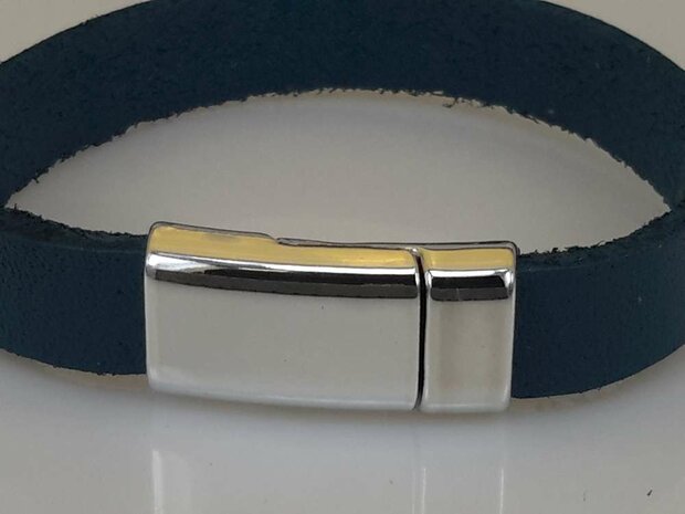 Glattes, L15,5cm Kinderarmband aus Leder, blau, schmal, mit Magnetverschluss