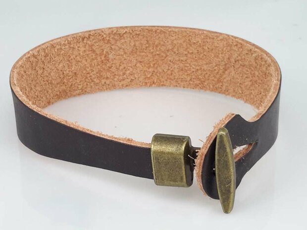 Glattes Lederarmband &ndash; leicht gebogen mit Hakenverschluss, schwarz oder braun, 3er-Pack