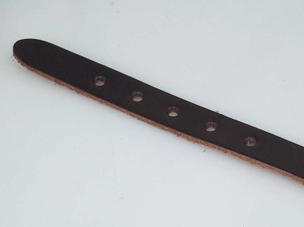Set mit 3 schmalen Lederarmb&auml;ndern &ndash; glatt, schwarz oder braun