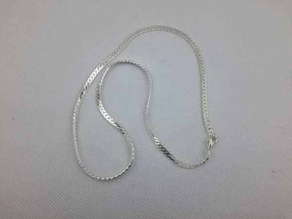 Ketting, 46 cm, zilverkleur.