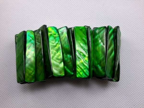 Schelp armband groen.