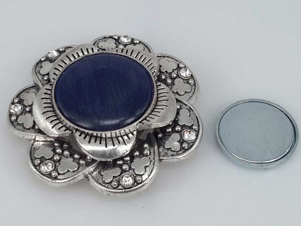 Magneet Broche, metaal, vlinderbloem, donker blauw kattenoog, strass