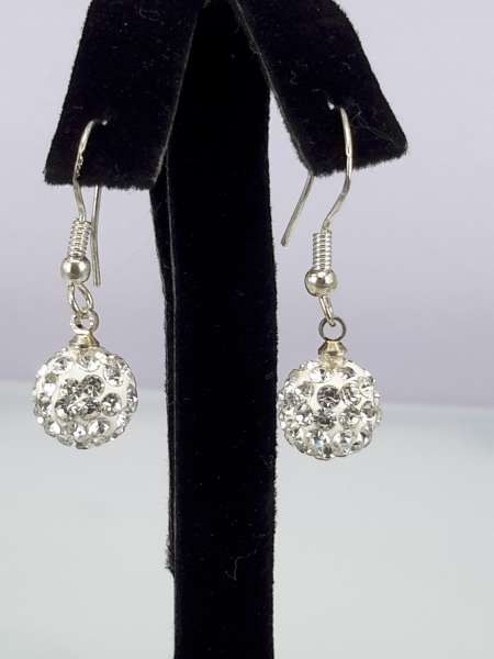 Oorbel, oorhanger, zilverkleur, hangende kristalkleur shamballa, 8 mm