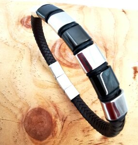 Schmales Herrenarmband aus braunem Leder mit Edelstahlakzenten | Inklusive Verlängerung