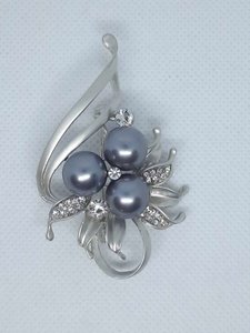 Brosche elegante Blume, Anthrazit Perlen, strass