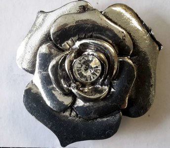 Magnet Brosche, Rosenmotiv mit Zentral-Zirkonia, Metall